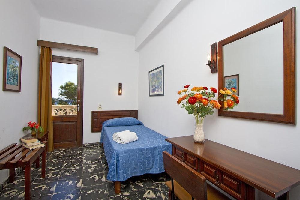 Cala de Sant Vicenc Boutique Hotel Oriola מראה חיצוני תמונה