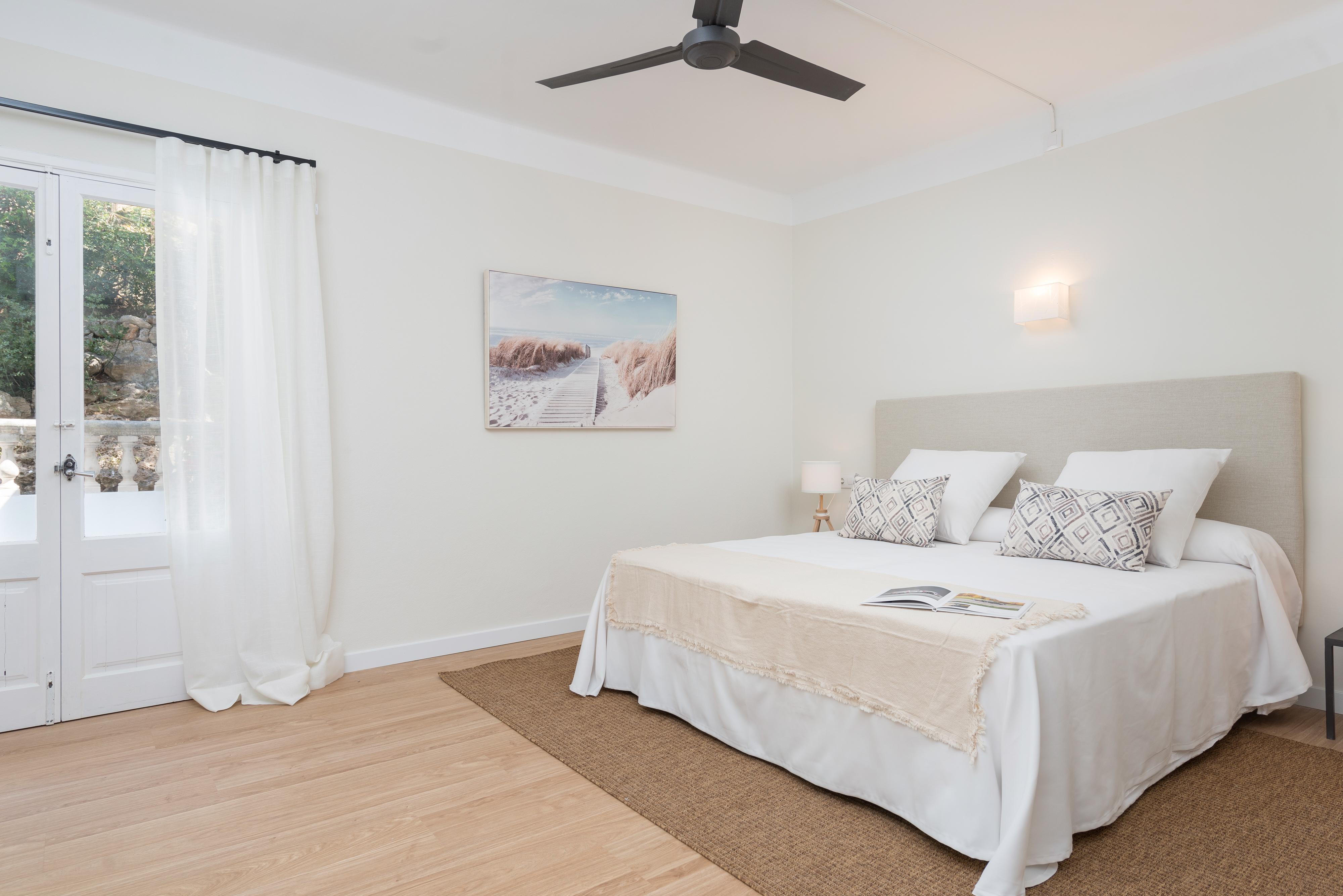 Cala de Sant Vicenc Boutique Hotel Oriola מראה חיצוני תמונה