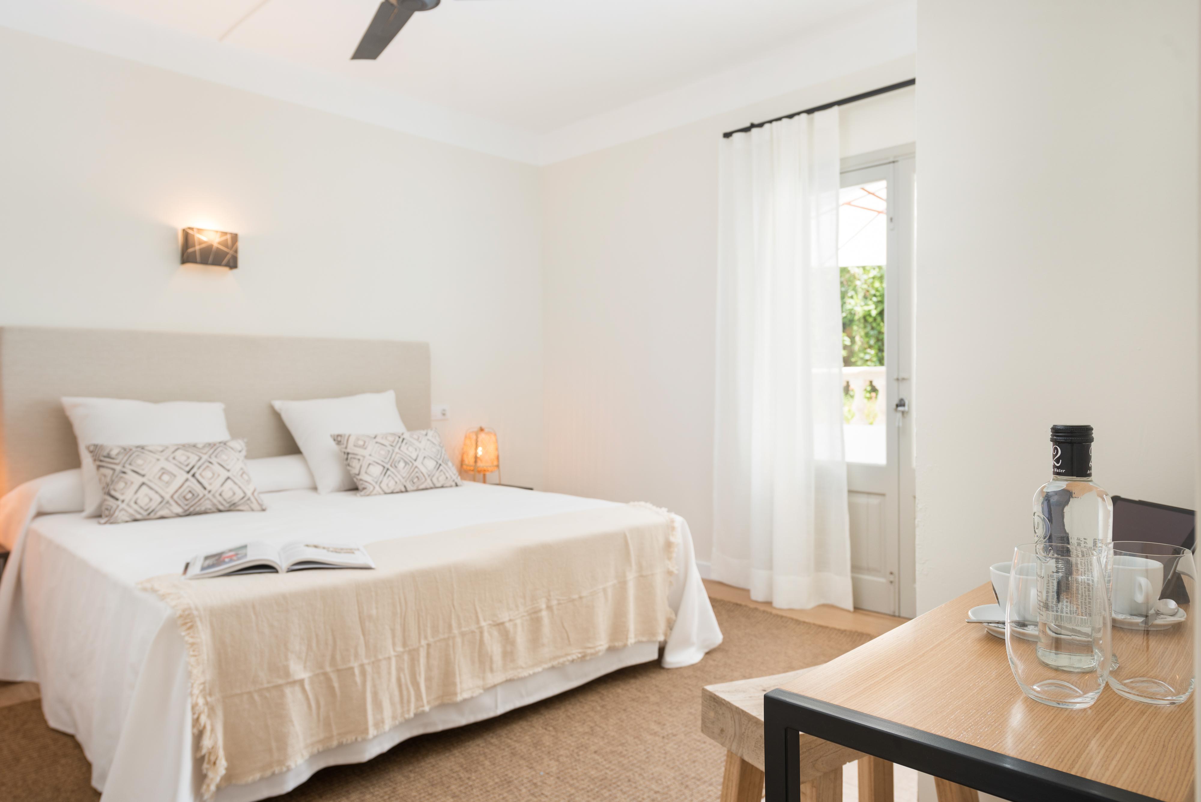 Cala de Sant Vicenc Boutique Hotel Oriola מראה חיצוני תמונה