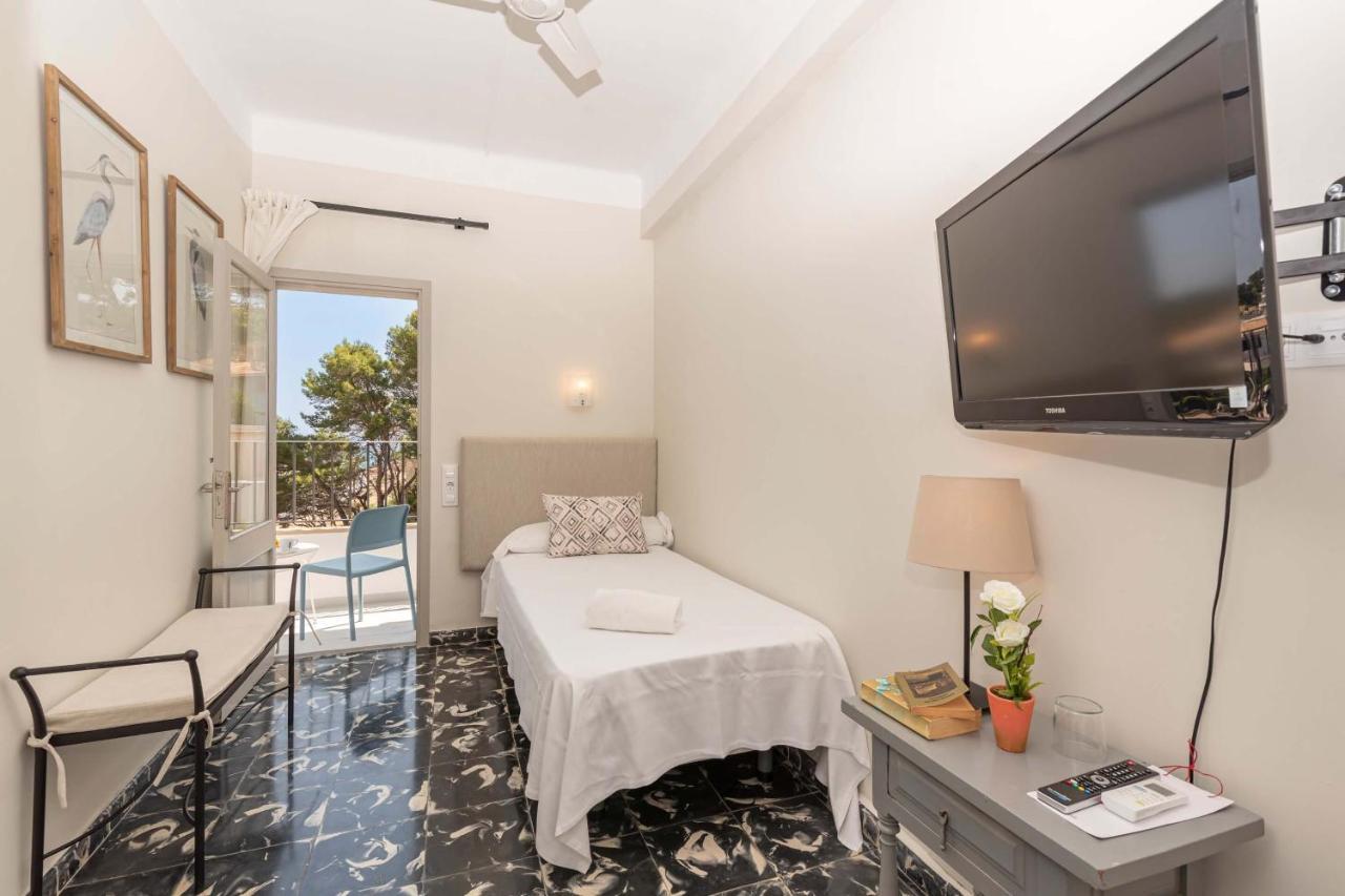 Cala de Sant Vicenc Boutique Hotel Oriola מראה חיצוני תמונה