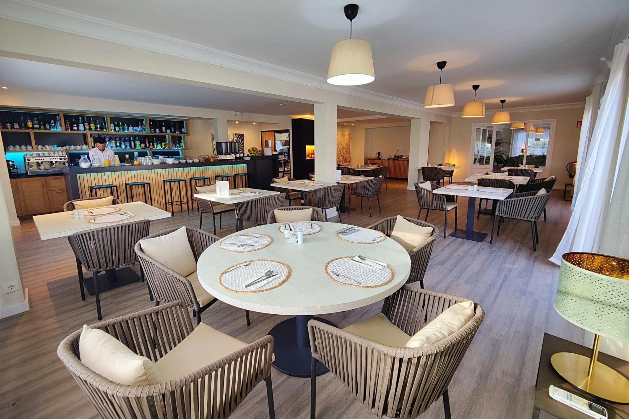 Cala de Sant Vicenc Boutique Hotel Oriola מראה חיצוני תמונה