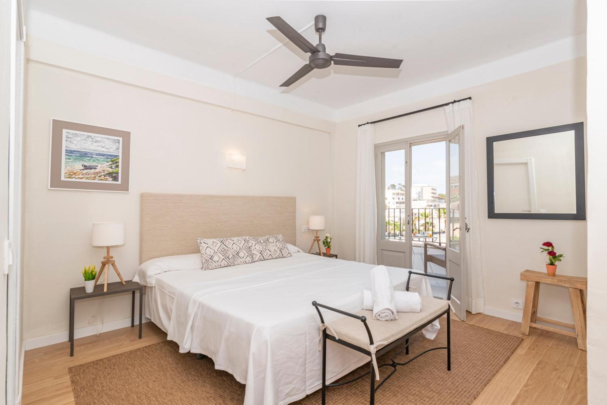 Cala de Sant Vicenc Boutique Hotel Oriola מראה חיצוני תמונה