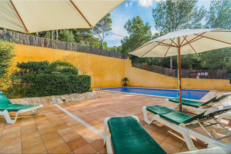 Cala de Sant Vicenc Boutique Hotel Oriola מראה חיצוני תמונה