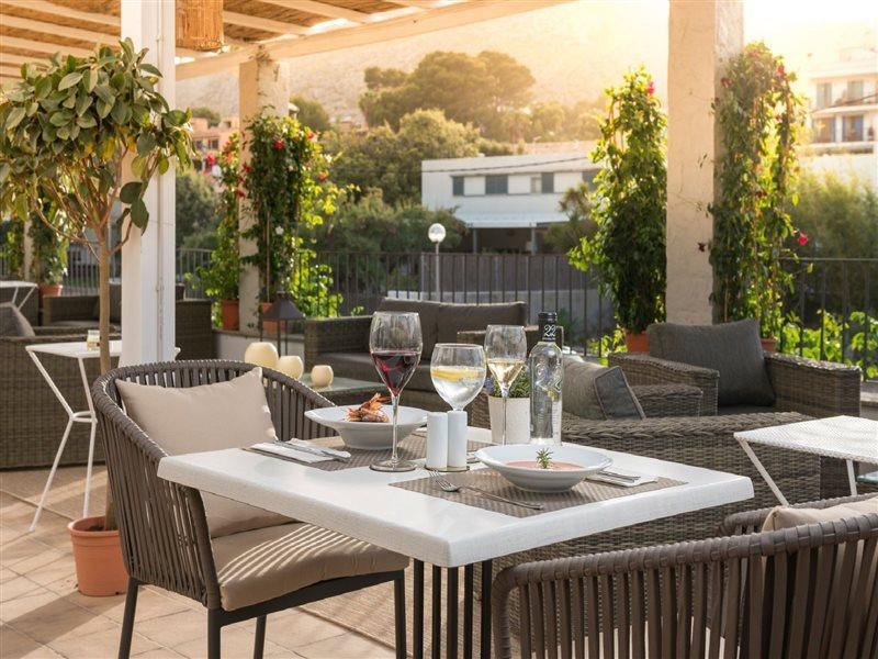 Cala de Sant Vicenc Boutique Hotel Oriola מראה חיצוני תמונה